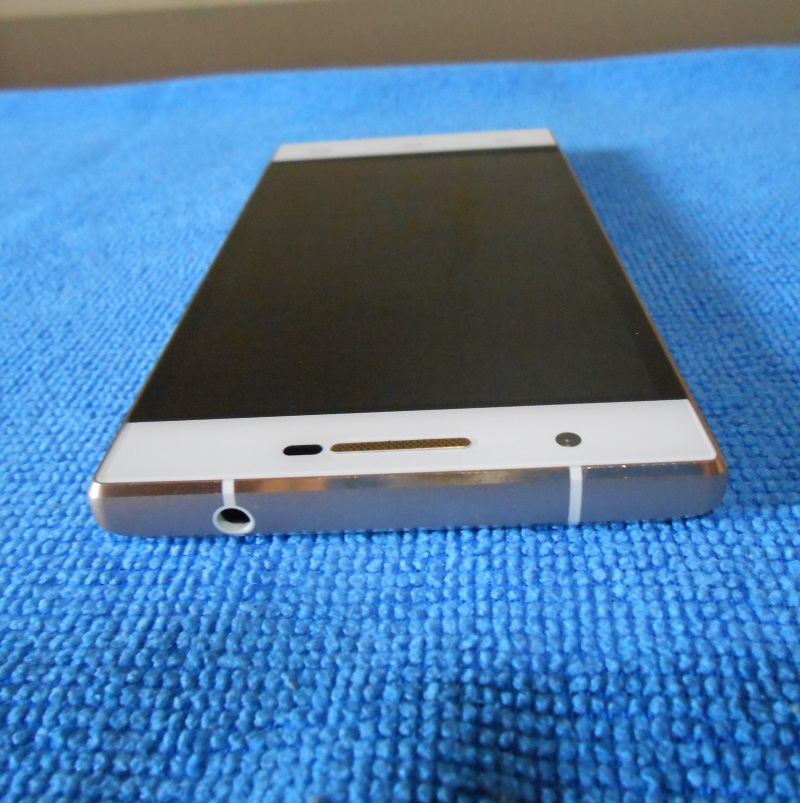 Etna Corrode friendly Philips X586 review - smartphone 4G ieftin cu specificatii bune |  GadgetLab.ro