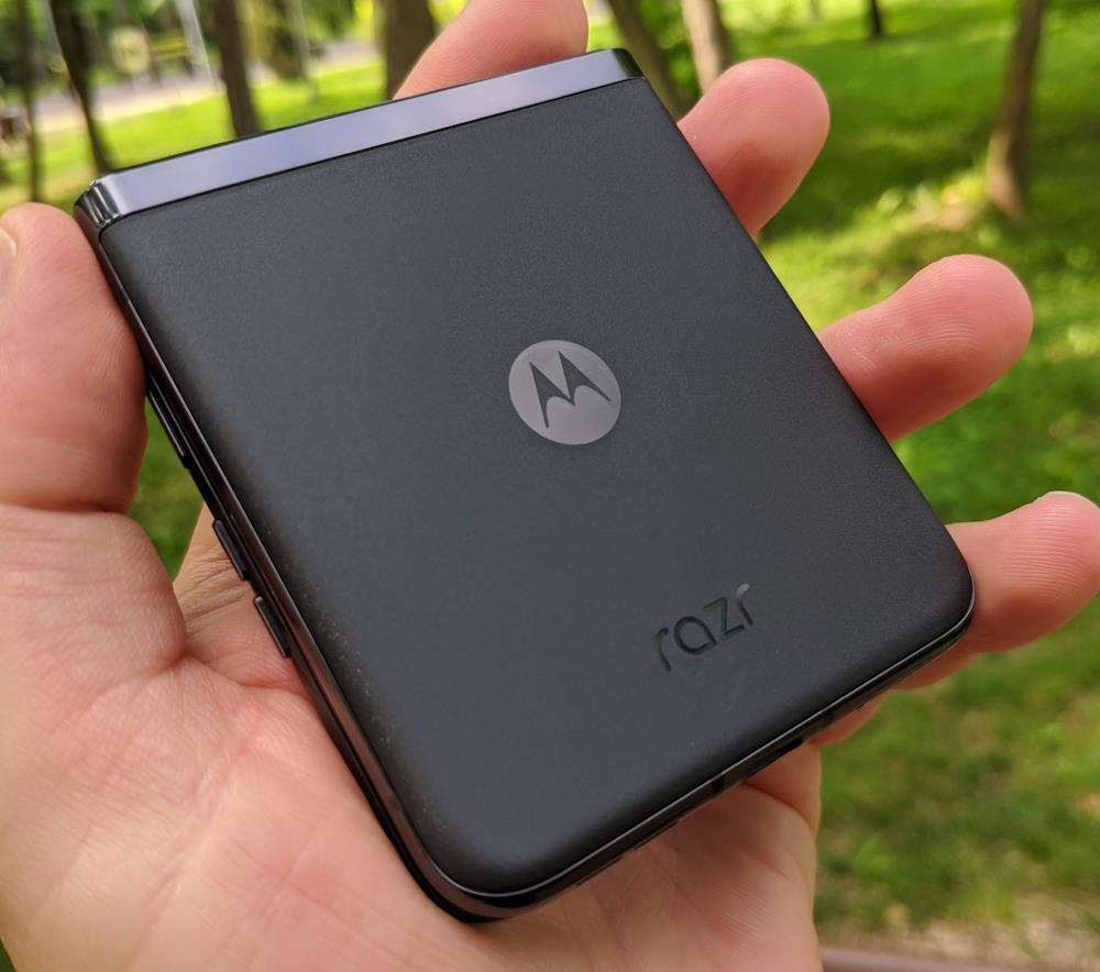 Motorola Razr 40 Ultra review in romana